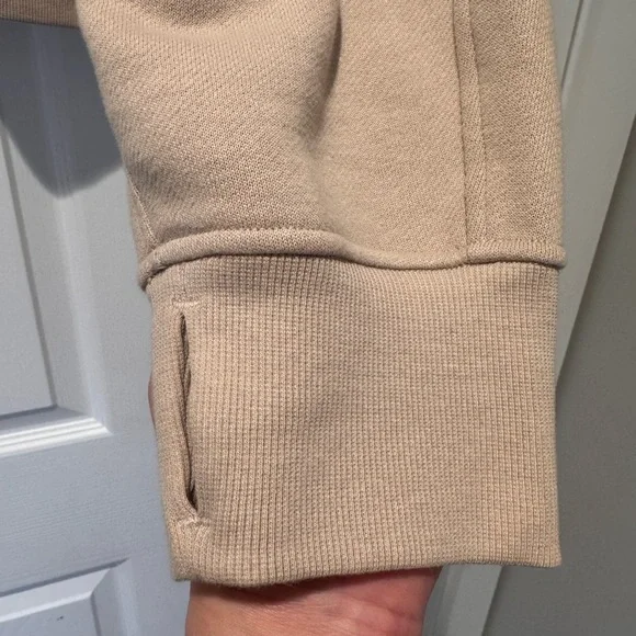 Auth.✅ Women’s Lululemon Full Zip Scuba in “Mojave Tan” Size XL/XXL🤍 - Picture 5 of 11